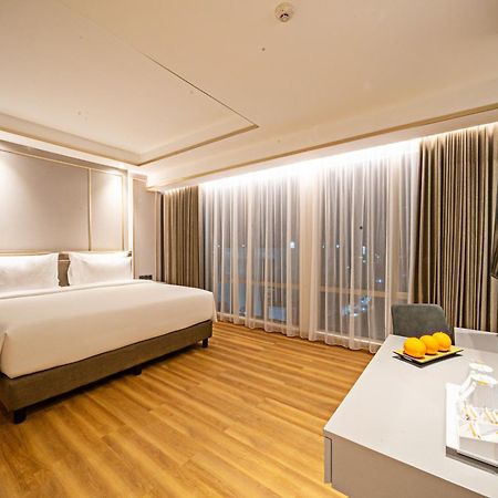 Platinum Hotel Tunjungan Surabaya Ngoại thất bức ảnh