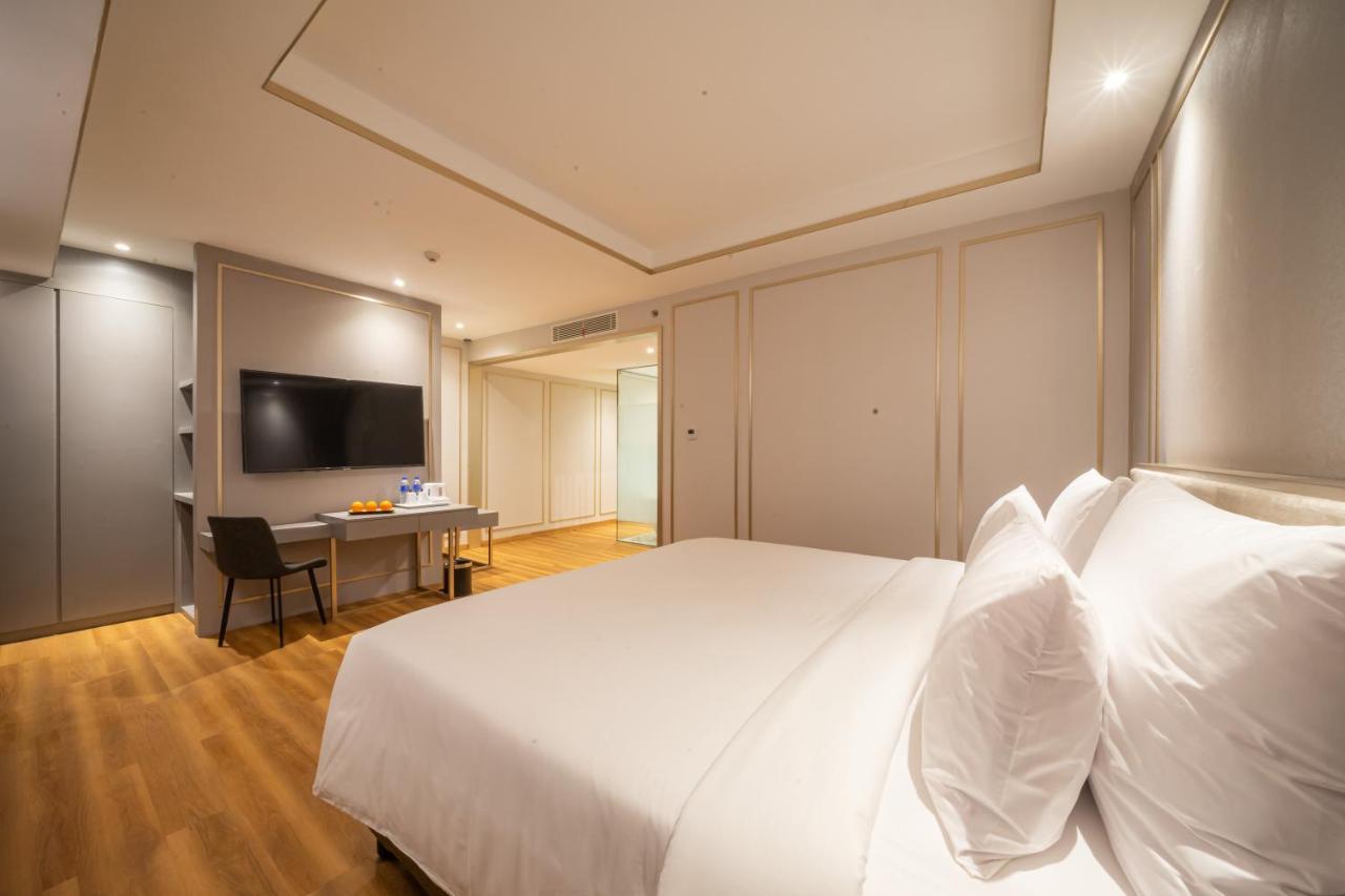Platinum Hotel Tunjungan Surabaya Ngoại thất bức ảnh