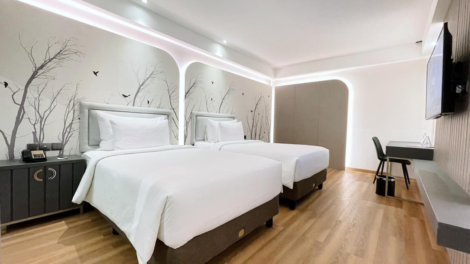 Platinum Hotel Tunjungan Surabaya Ngoại thất bức ảnh