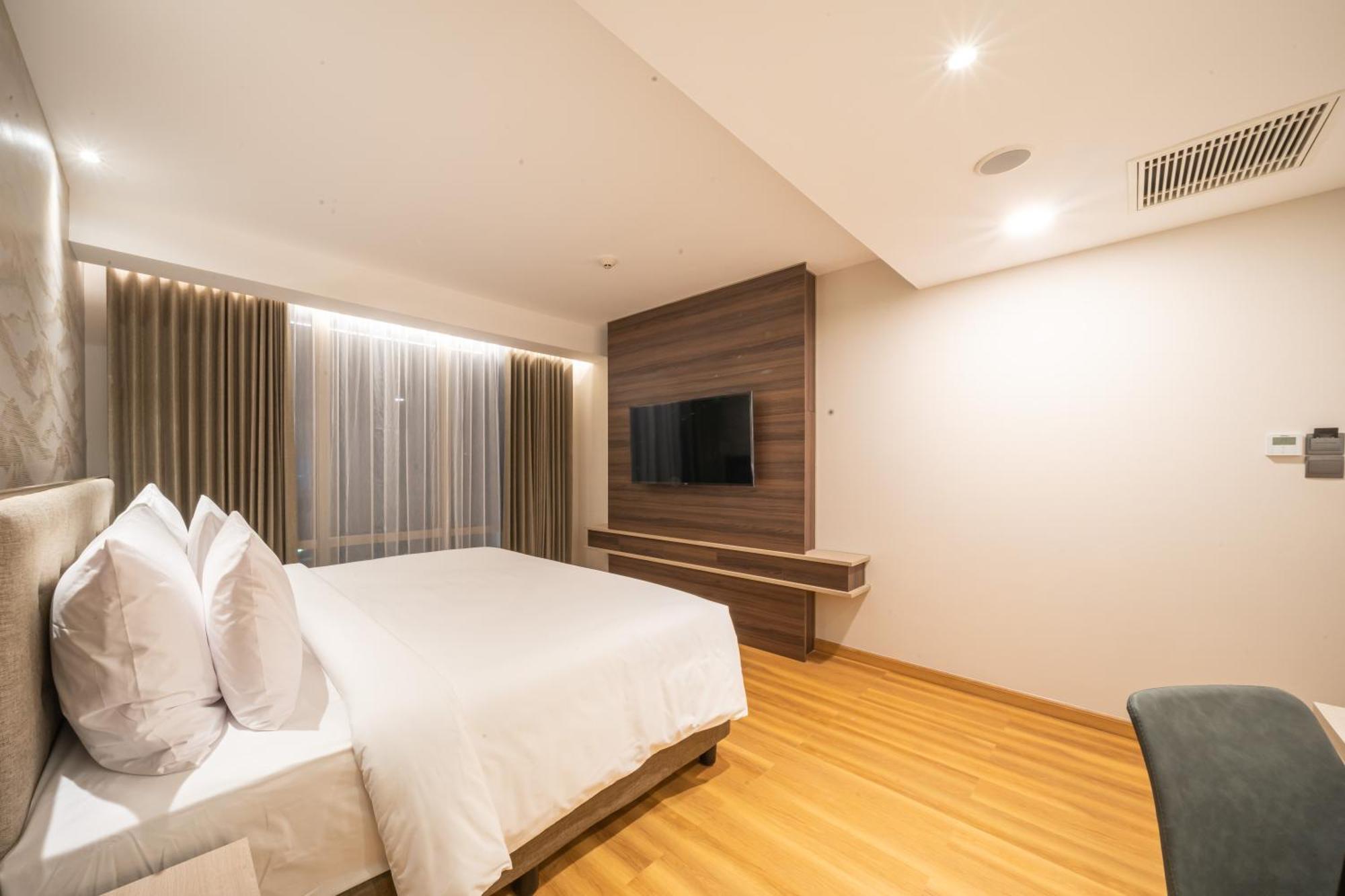 Platinum Hotel Tunjungan Surabaya Ngoại thất bức ảnh