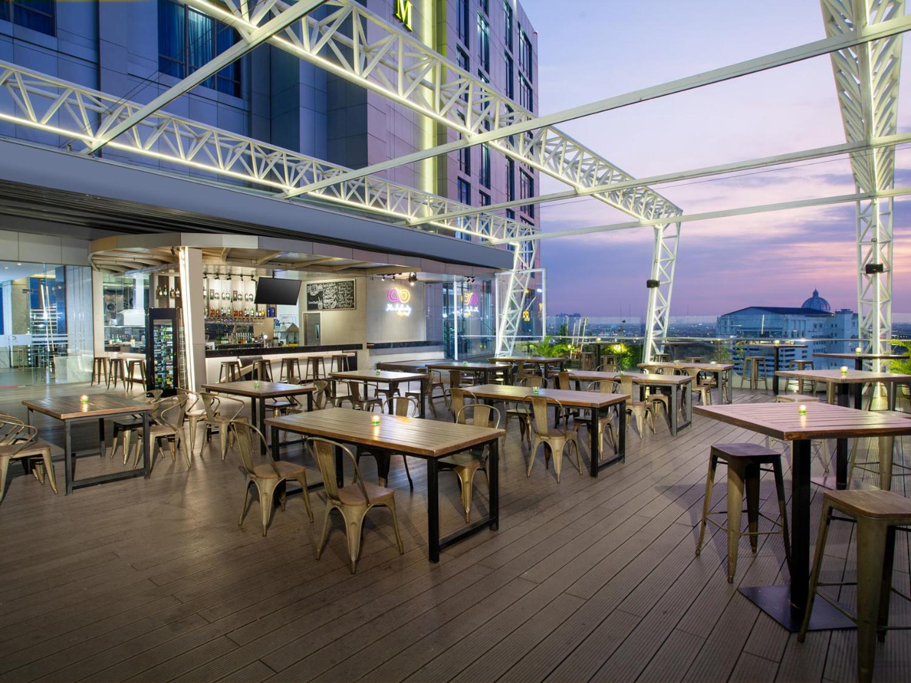 Platinum Hotel Tunjungan Surabaya Ngoại thất bức ảnh