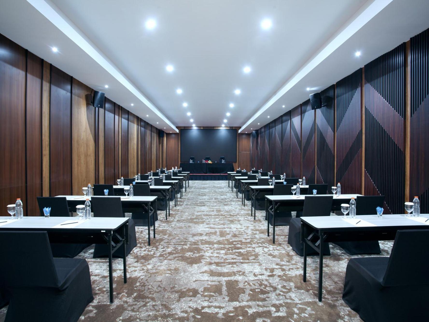Platinum Hotel Tunjungan Surabaya Ngoại thất bức ảnh